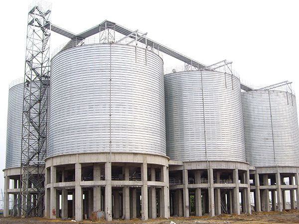 Silo para cinzas volantes