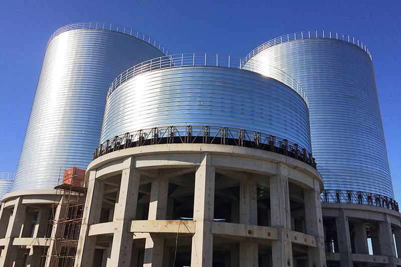 Silos para lodo e líquido