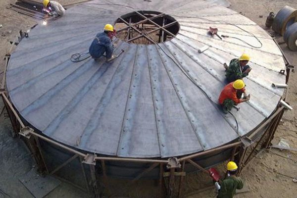 Processo de fabricação e instalação de silos de aço