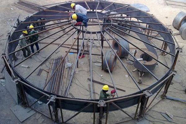 Processo de fabricação e instalação de silos de aço